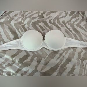 Victoria’s Secret PINK Strapless Bra